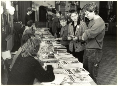 Jongerendag gehouden in het Nutsgebouw, Lange Veerstraat 16. NL-HlmNHA 54025932
