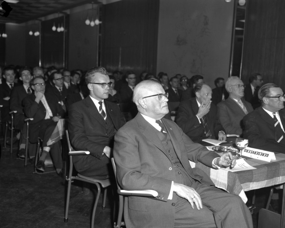 Jongerencongres in Krasnapolski Amsterdam Professor Rour, Bestanddeelnr 913-6885