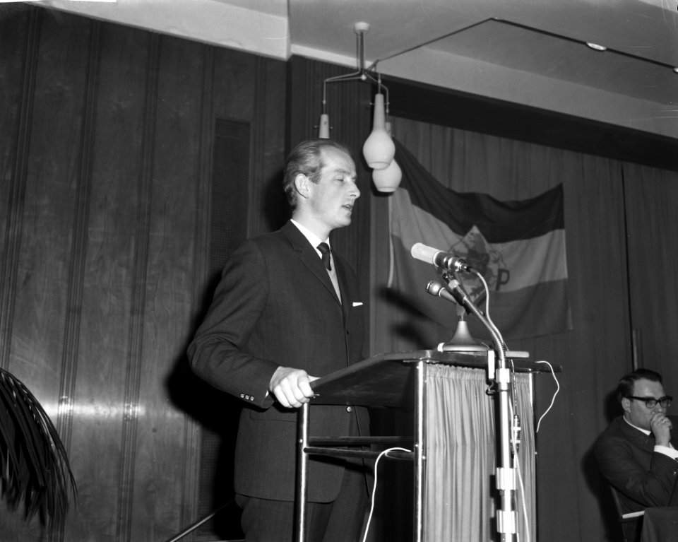 Jongerencongres in Krasnapolski Amsterdam overzicht tijde openings-rede van de v, Bestanddeelnr 913-6887