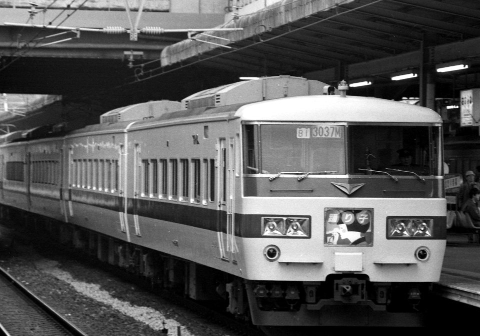 JNR 185-200 Odoriko