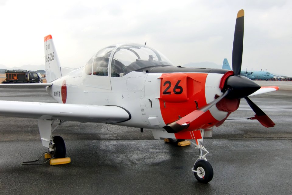 JMSDF T-5 ashiya 20121124 123034