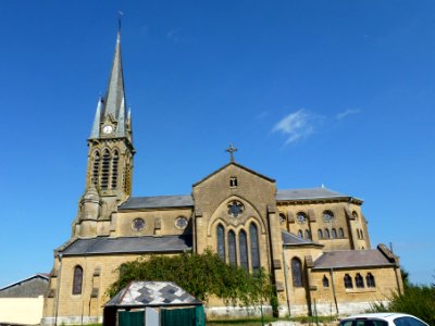 Jonval (Ardennes) église, vue latérale