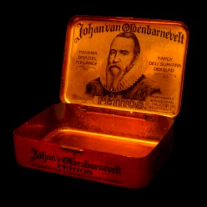 Johan van Oldenbarnevelt Petitos sigaren blik, Havana Braziel melange, Fancy Deli Sumatra dekblad, Gebroeders Majoor, Beverwijk, foto 6