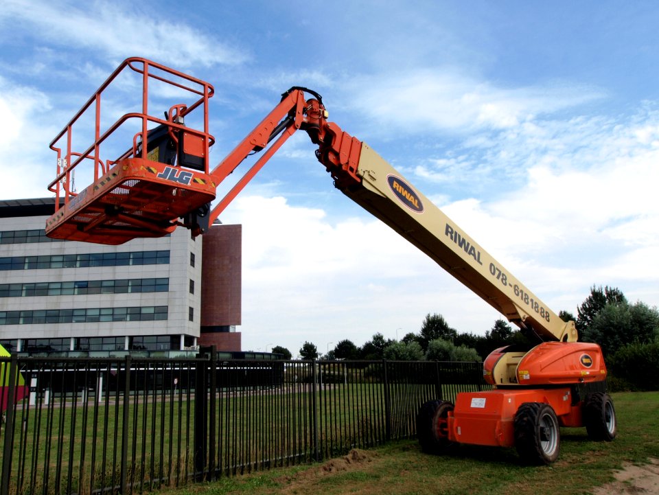 JLG lift 1200SJP p2