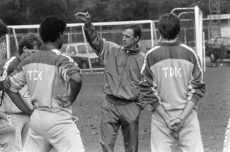 Johan Cruijff tijdens training Ajax, Bestanddeelnr 934-0756