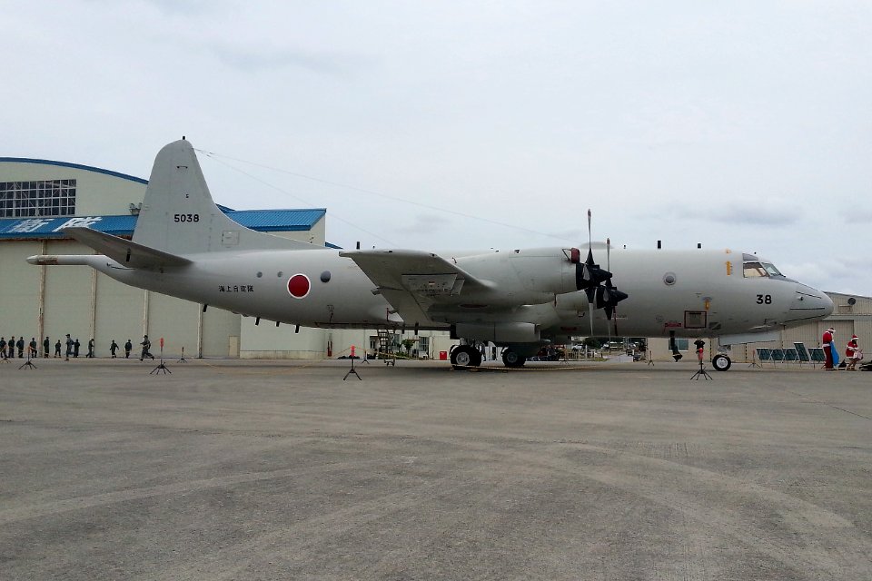 JMSDF P-3C naha 20131215 151348