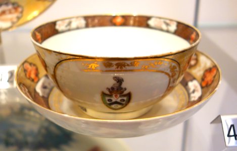 Jingdezhen tea bowl and saucer, China, Qing dynasty, c. 1775-1800, glazed porcelain, enamels - Royal Ontario Museum - DSC03879