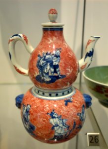 Jingdezhen wine ewer and warming bowl, China, Qing dynasty, 1736-1795, porcelain, underglaze decoration - Royal Ontario Museum - DSC03823