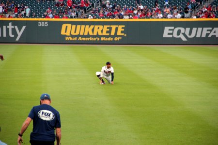 Johan Camargo warmup, Sept 18 2018