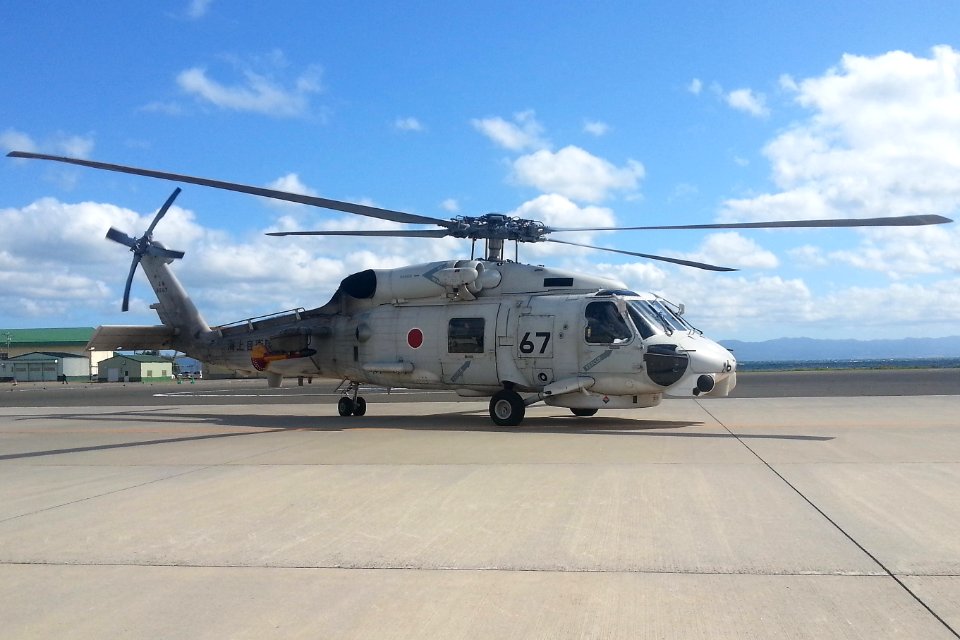 JMSDF SH-60J ominato 20130923 120344