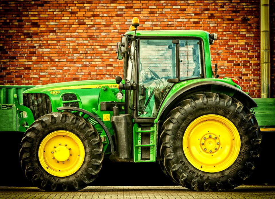 Agricultural machine commercial vehicle john deere