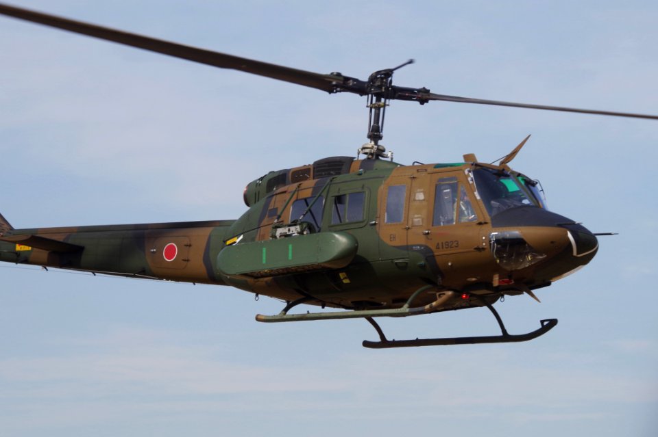 JGSDF UH-1J & Type87 mine dispenser 20130113