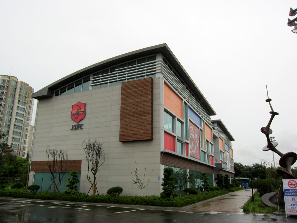 Ji-Sung Football Center1