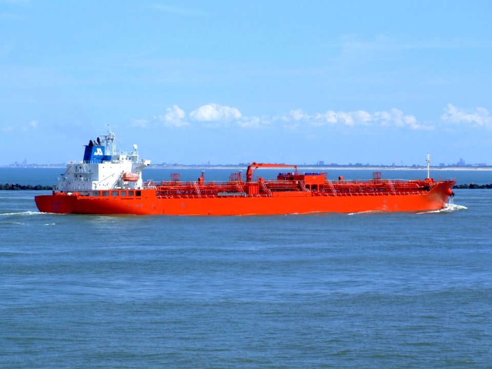Jo Acer p5 approaching Port of Rotterdam, Holland 08-Jul-2007
