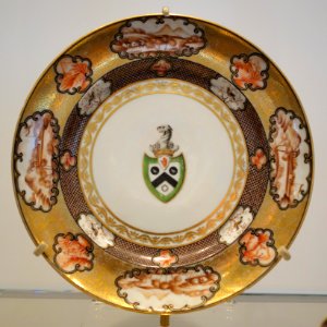 Jingdezhen plate, China, Qing dynasty, c. 1775-1800, glazed porcelain, enamels - Royal Ontario Museum - DSC03877