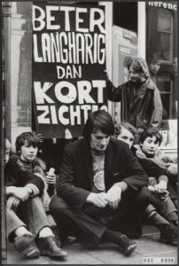 Jeugd, protesten, mode, Muller Peter J. johan verhulststraat, hitweek, Bestanddeelnr 044-0999