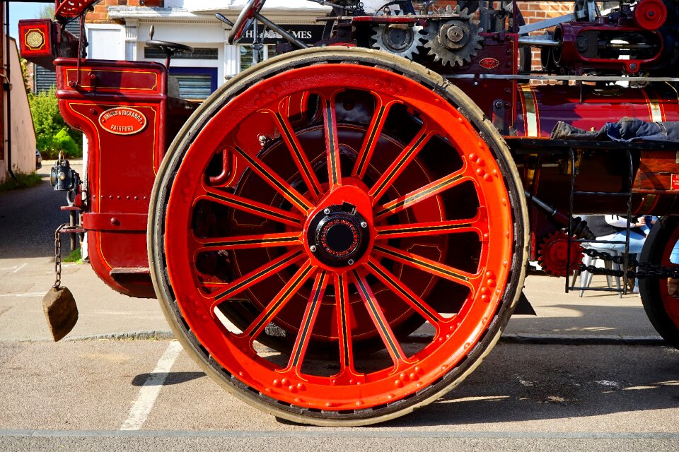 Traction industrial machinery