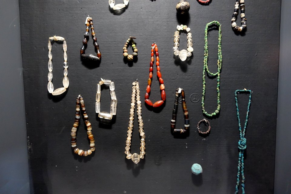 Jewelry, Oc Eo culture, glass, precious and semiprecious stone - Museum of Vietnamese History - Ho Chi Minh City - DSC06112