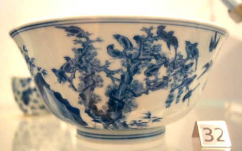 Jingdezhen bowl, China, Qing dynasty, Kangxi period, 1662-1722, porcelain, underglaze blue - Royal Ontario Museum - DSC03772