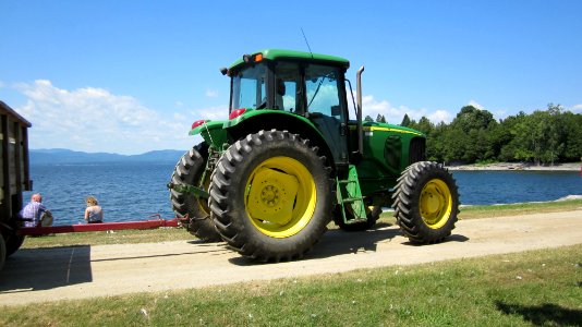 John Deere Tractor pulling wagon