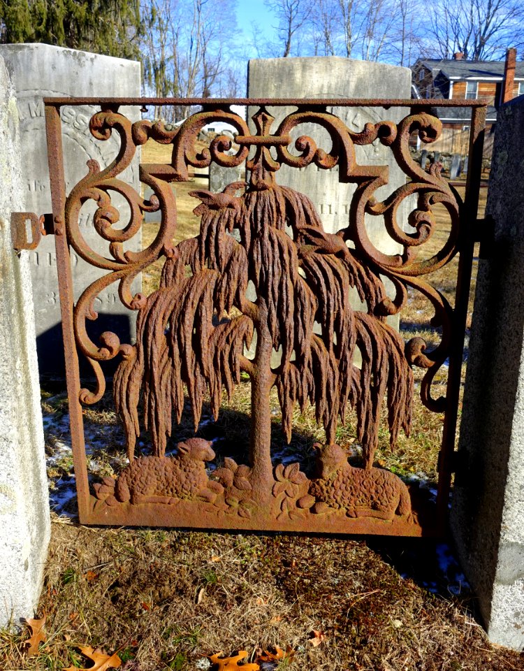 John Miles family gate - Hillside Cemetery - Stow, Massachusetts - DSC08680