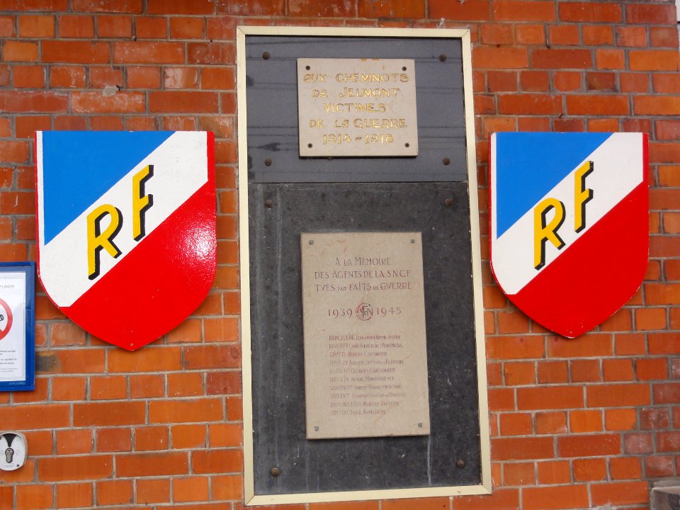 Jeumont, la gare, plaquette victimes de guerre