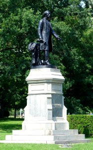 John A. Macdonald statue - Queen's Park, Toronto, Canada - DSC01478