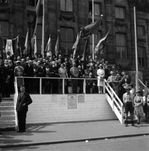 Jeugddemonstratie op de Dam te Amsterdam, Bestanddeelnr 900-3097