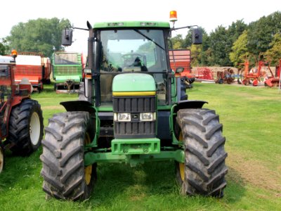 John deere 6800 p2