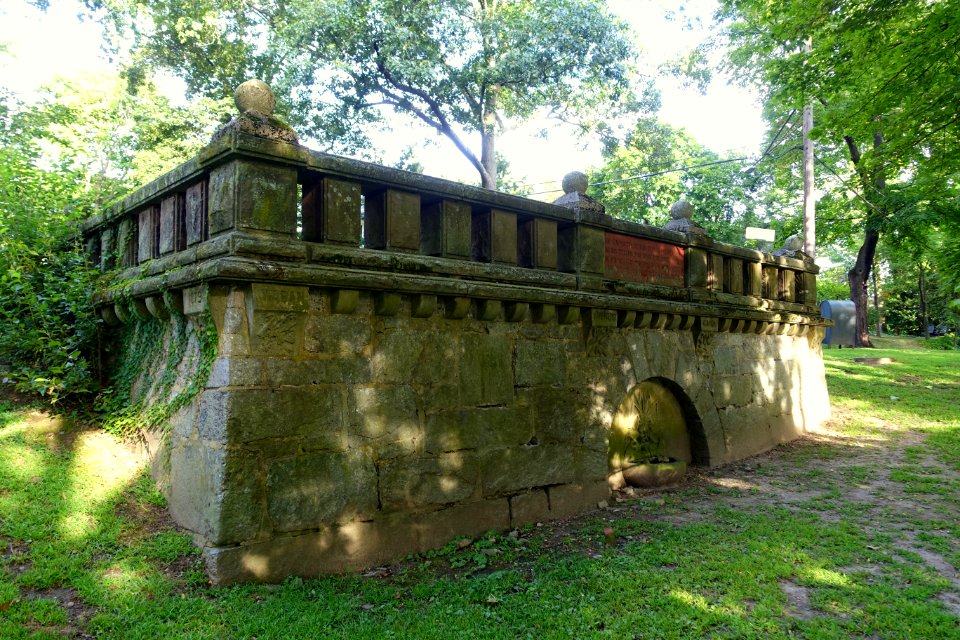 John Eliot Memorial - Nonantum, Newton, MA - DSC07205
