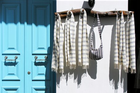 Decoration coat hanger facade