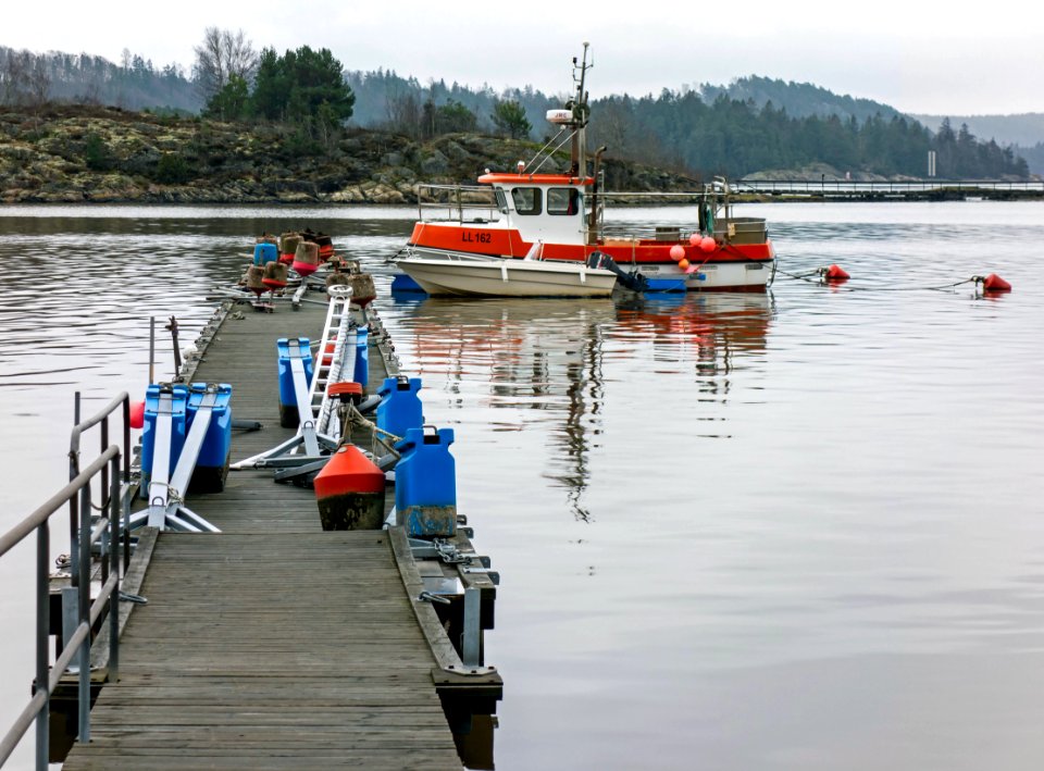 Jetty in Holma marina 3