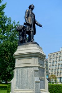 John A. Macdonald statue - Queen's Park, Toronto, Canada - DSC00310