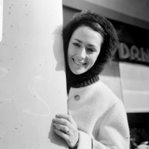 Joan Haanappel met Weense IJsrevue in Schiedam, Bestanddeelnr 920-0521