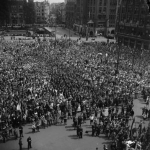 Jeugddemonstratie op de Dam te Amsterdam, Bestanddeelnr 900-3079