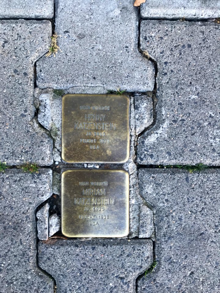 Königstein, Hauptstraße 11-13 , Stolpersteine Katzenstein