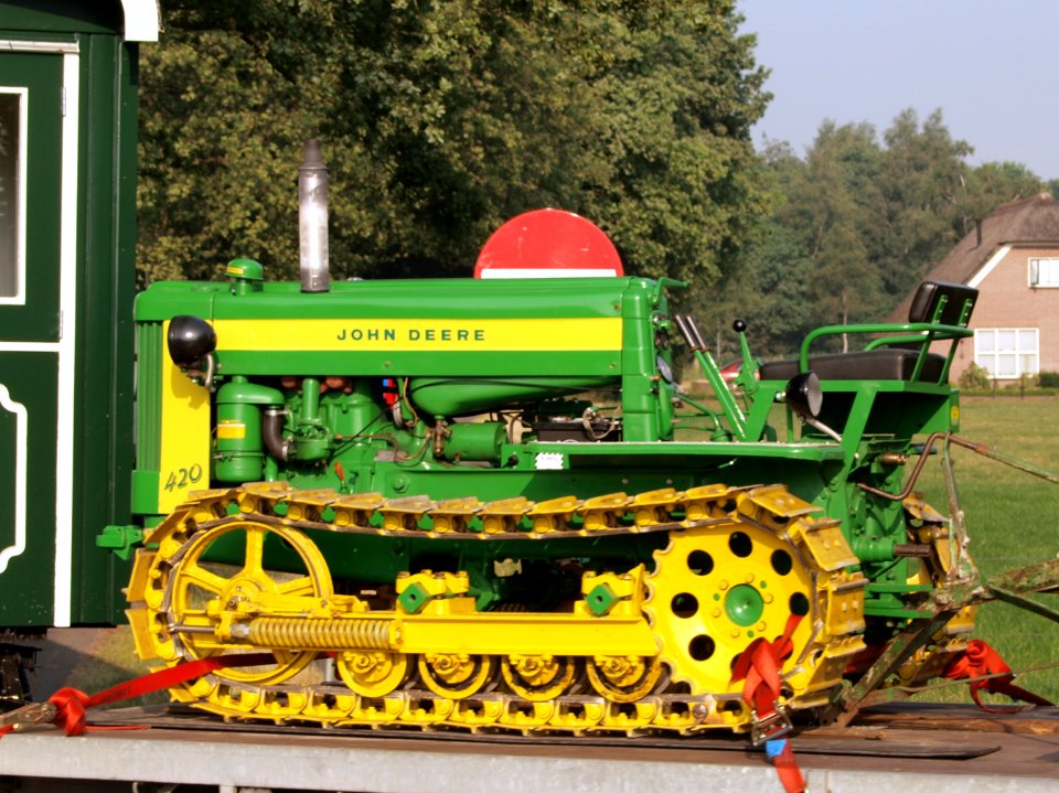 John Deere 420 pic2