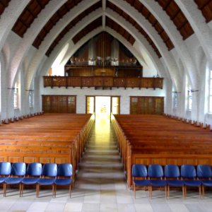 Johanneskirche (Berlin-Frohnau) Blick zur Orgelempore