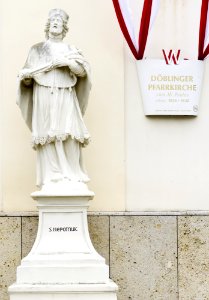 Johannes-Nepomuk (Döblinger Pfarrkirche) 01