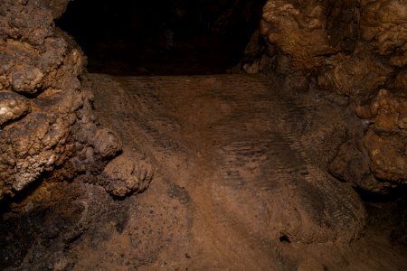 Kälberschlaghöhle (A 14) 48