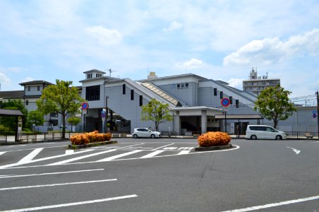 Kōriyama Station (Nara), ekisha