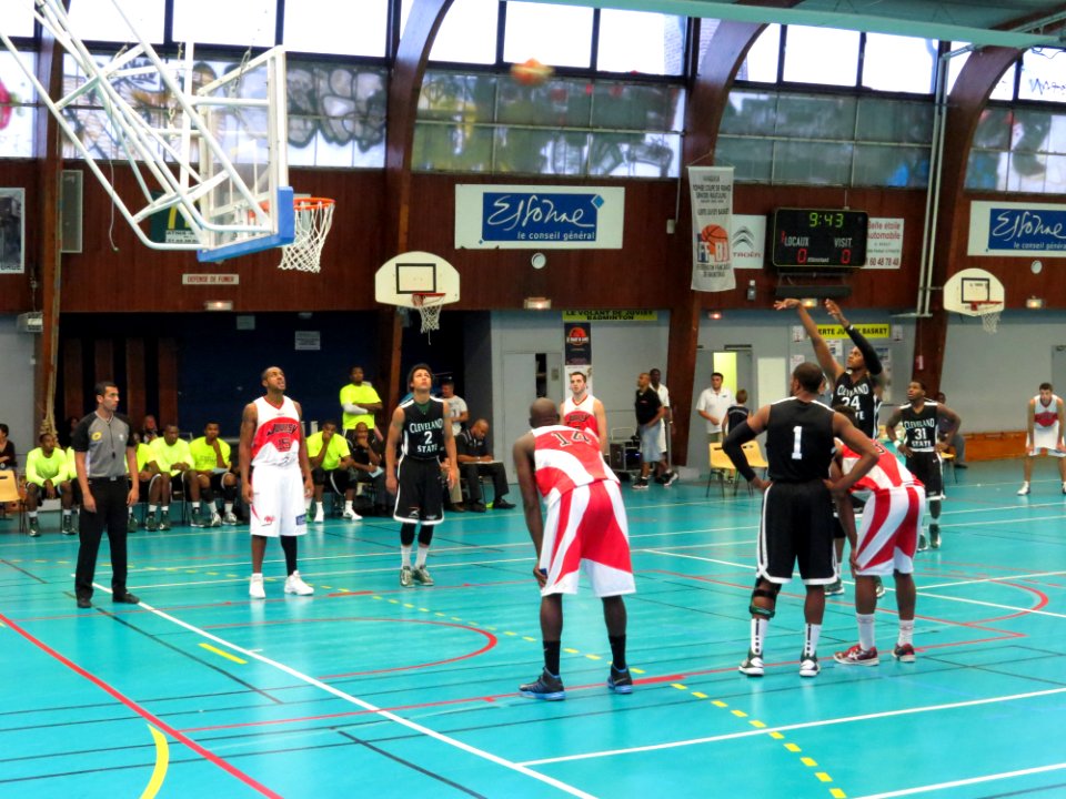 Juvisy - Cleveland State Vikings - 18