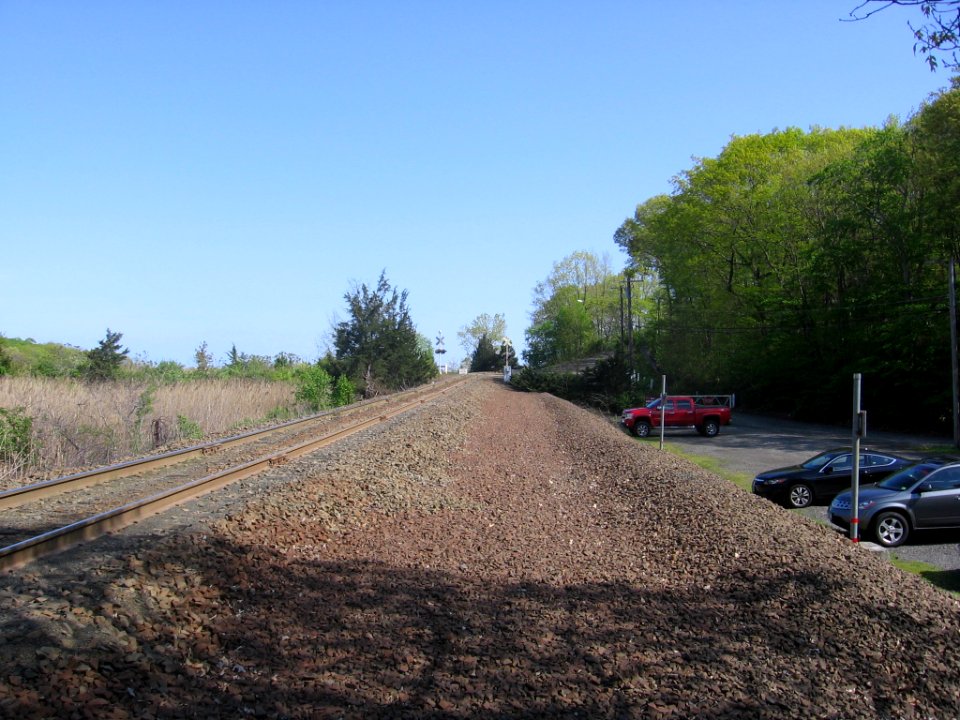 Juniper Point rail line from Branford Trolley Trail 197