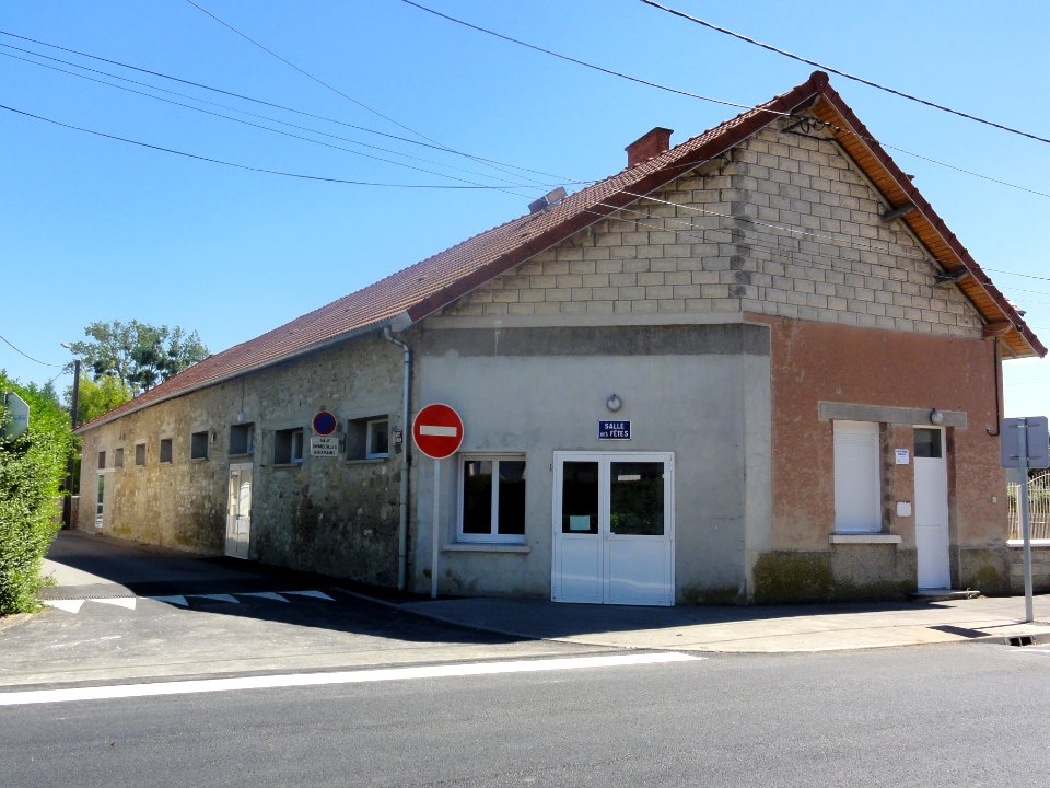 Juvincourt-et-Damary (Aisne) salle des fêtes