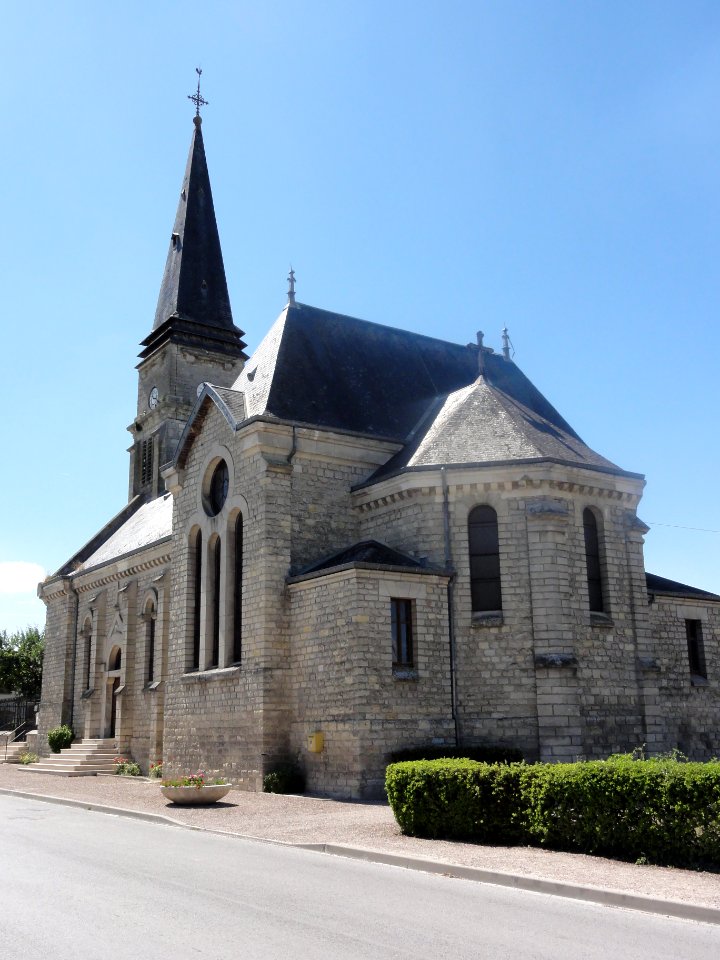 Juvincourt-et-Damary (Aisne) église (01)