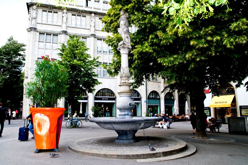 Junobrunnen Paradeplatz