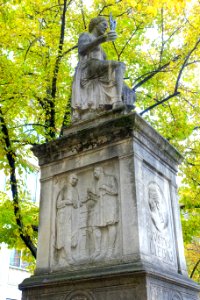 Justus von Liebig-Denkmal - Darmstadt, Germany - DSC09905