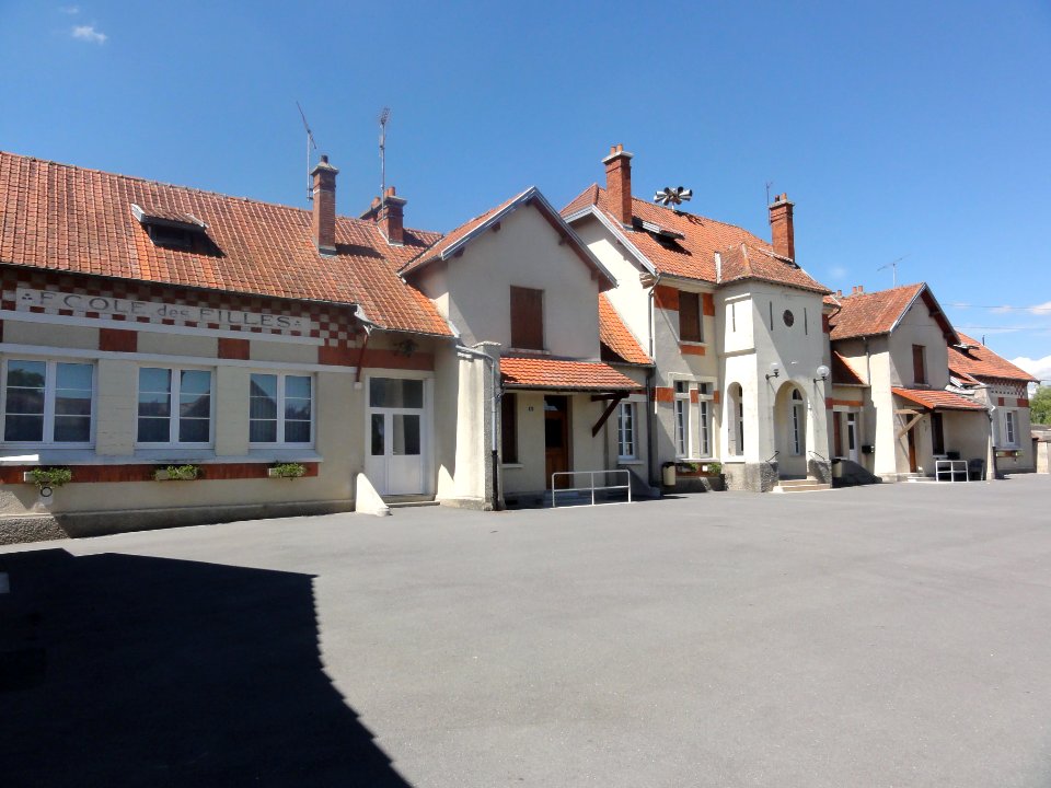 Juvincourt-et-Damary (Aisne) mairie-école
