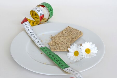 Daisies tape measure diet photo