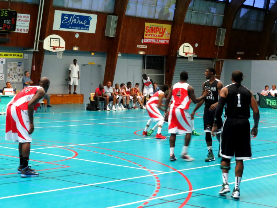 Juvisy - Cleveland State Vikings - 23